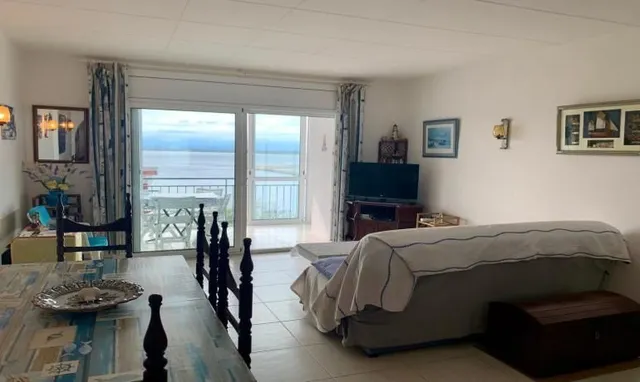 INCREIBLE ATICO CON VISTA MAR Y DELANTE PLAYA SEGOND MOLL EN ROSES — 9