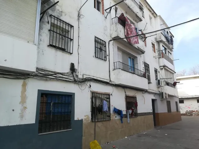 Venta de Piso en la localidad de Sevilla sin Posesión - foto 3
