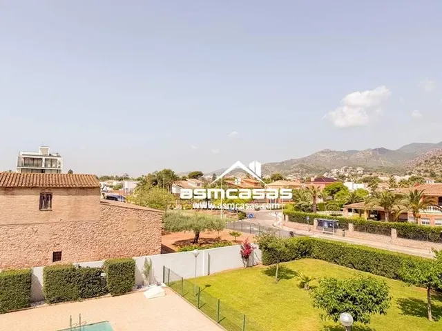 Se alquila apartamento para  agosto — 12
