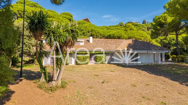 Espectacular villa con vistas al mar en Rocaferrera — 13