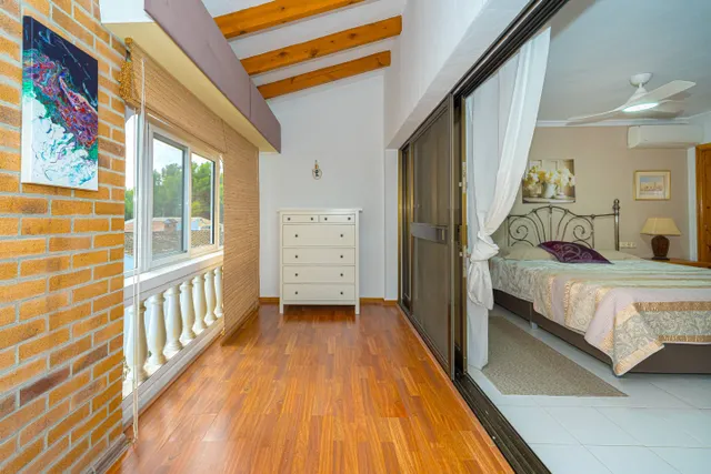 Villa Montgó. Villa tradicional en venta en las laderas del Montgó, entre Dénia y Jávea. — 33