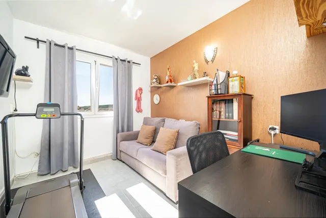 Amplio y luminoso piso de 4 habitaciones con dos plazas de parking en son ferrer — 19