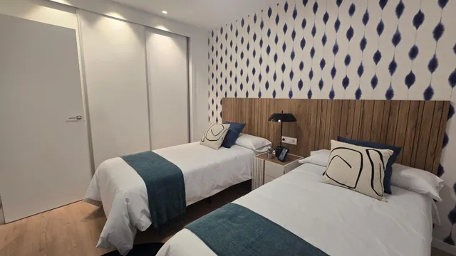 VIVIENDA CON PISCINA y SUPER TERRAZA de 100  m2 — 22
