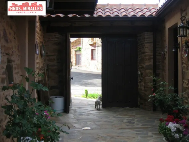 SE  VENDE CASA TIPICA MARAGATA INDEPENDIENTE EN EL CAMINO DE SANTIAGO — 15