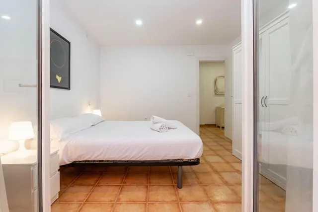 Se vende piso en el realejo (tres dormitorios) — 18