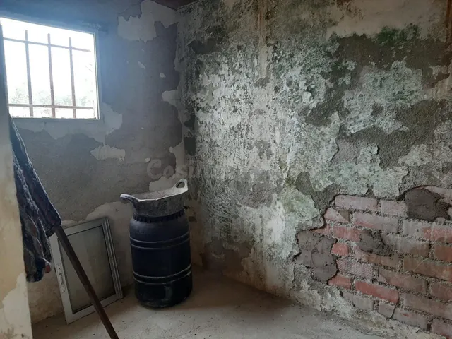 Parcela con construcción de 65 metros en Sierra de Fuentes - foto 2
