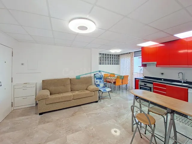 VIVIENDA CON DOMÓTICA, GARAJE Y LICENCIA TURÍSTICA EN TAVERN - foto 4