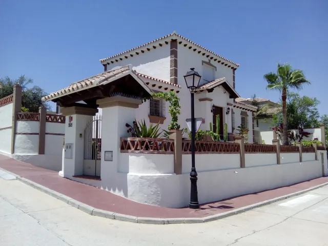 Chalet 3 habitaciones 253m² en venta - Costa del Sol — 35