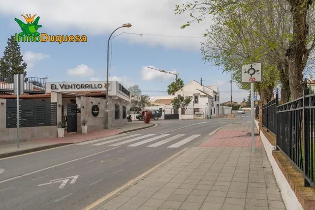 Solar urbano de 985 m2 para CONSTRUCCIÓN de Casa de diseño e - foto 5