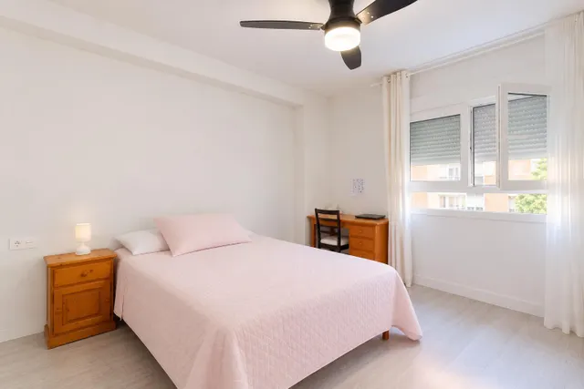 Piso reformado de 113 m2 en pleno centro de Murcia con 4 dormitorios y 2 baños — 23