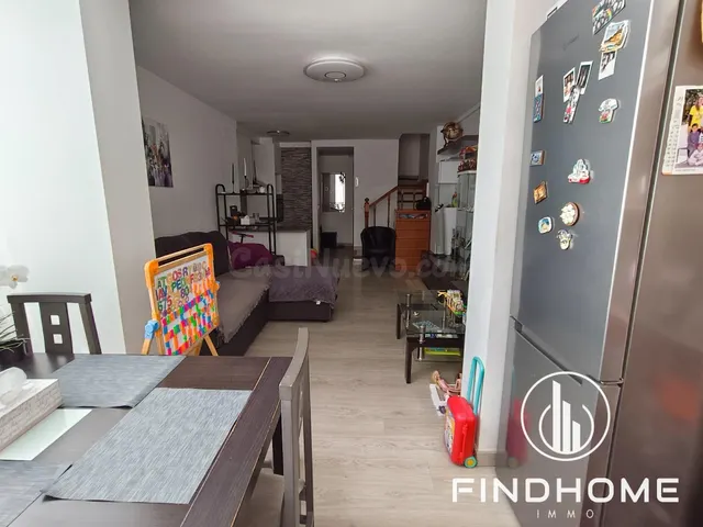 Ático Dúplex Reformado con Terraza y Solárium en el Centro d - foto 4