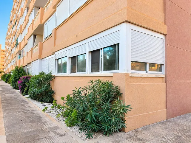 Apartamento de 2 dormitorios en venta en La Mata, Torrevieja, a pocos pasos de la playa — 5