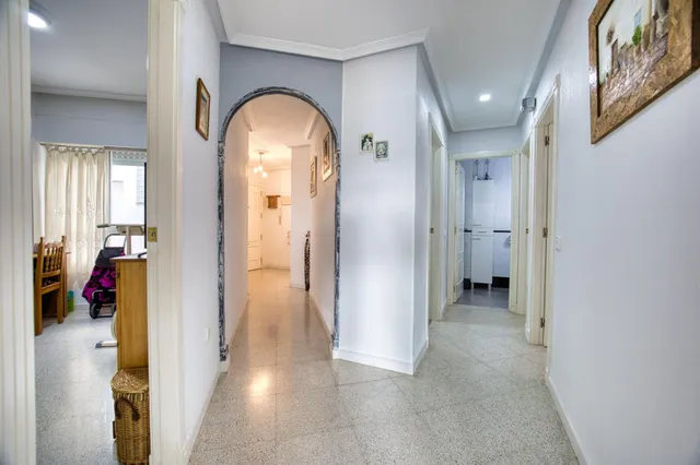 Amplia y Luminosa Vivienda en esquina de 3 dorm. baño y aseo con Garaje Cerrado en el Corazón de la Ciudad — 20