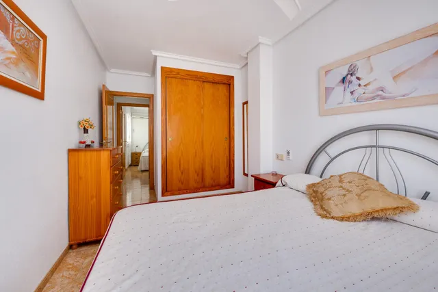 Atico de 3 Dormitorios en Residencial con Piscina en Torrevieja — 22