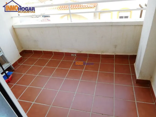 BONITO PISO EN LAS MARINAS 2 DOR ,TERRAZA ,FRENTE AL COLEGIO NUEVO. — 31
