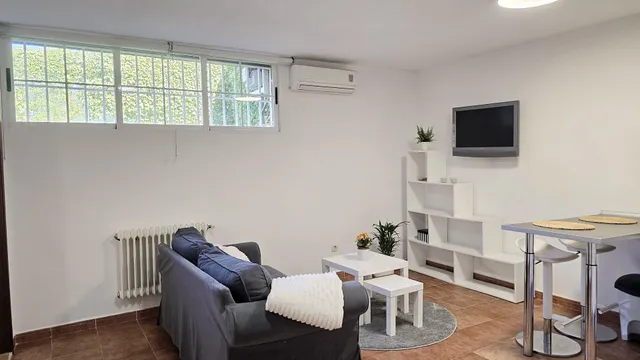 EN ALQUILER PISO PARA ESTUDIANTES CON GASTOS INCLUIDOS EN VILLANUEVA DE LA CAÑADA (MADRID). — 9