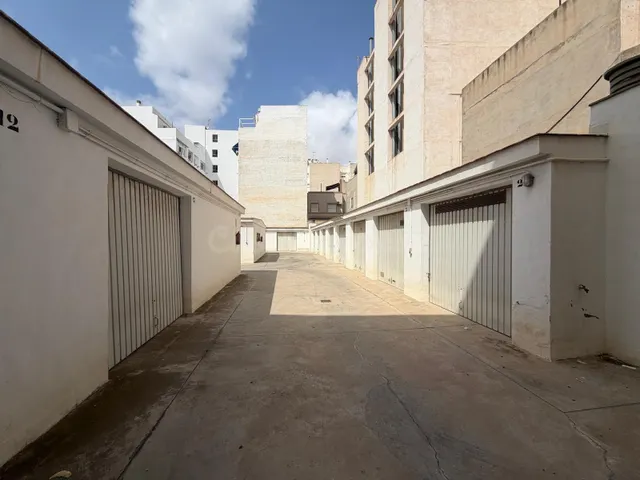 Ático con terraza, Alicante, Torrevieja. 2 habitaciones, 82 m2, 1 kilómetro del mar — 17