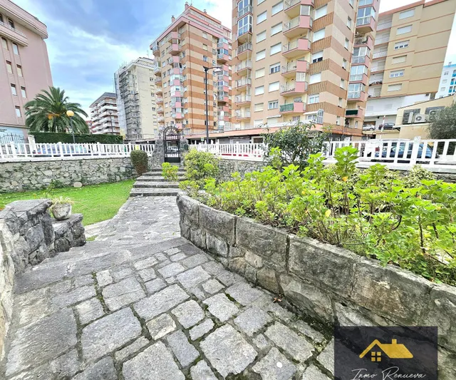 ¡ATENCIÓN! Se Vende Espectacular Chalet con terreno y piscin - foto 3