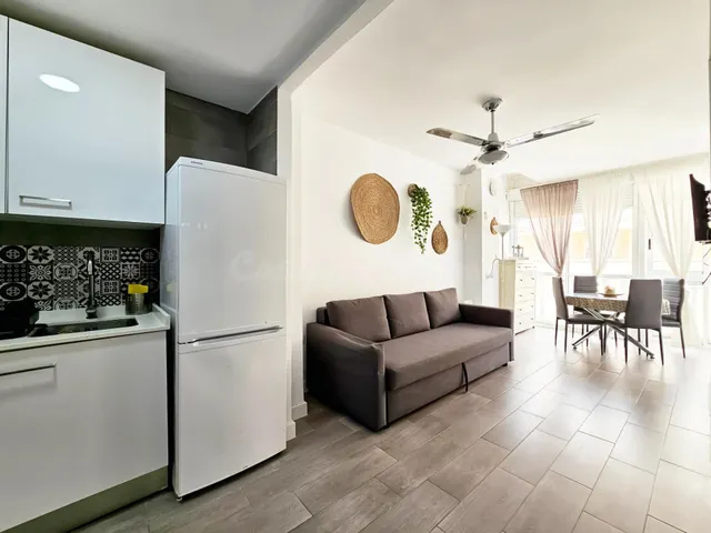 Estudio con licencia turística y piscina a 220 m de la playa - foto 4