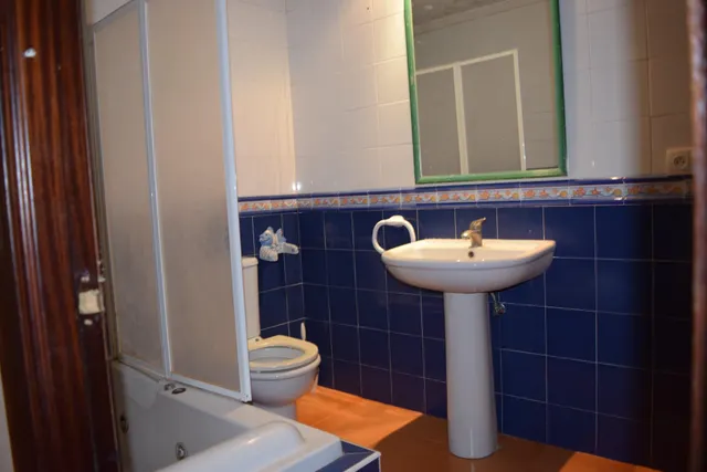 Piso Avenida Hermanos Menéndez Pidal — 35