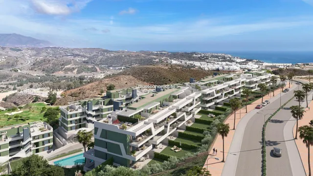 Venta de ático dúplex con tres dormitorios en Mijas Costa, M