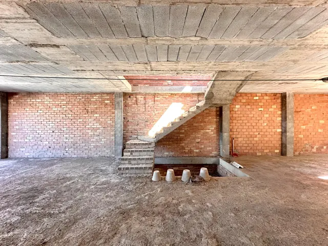 Magnífica casa en construcción — 8