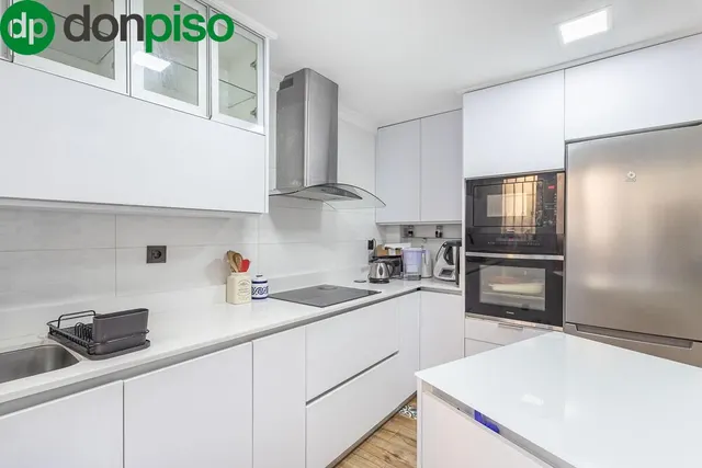 ESPECTACULAR TRIPLEX EN CHURRIANA — 9