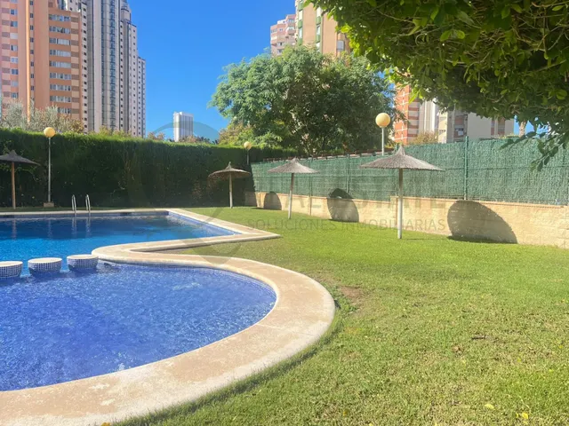 Espectacular piso en planta 27 con vistas panorámicas y ubicación privilegiada — 26