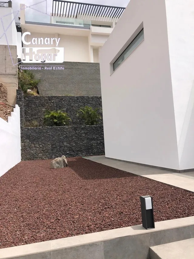 Se vende preciosa Villa  Roque del Conde para estrenar — 33