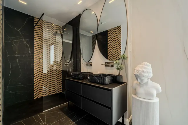 Chalet Pareado de Diseño Vanguardista con Piscina y Máxima Eficiencia Energética en El Bosque — 40