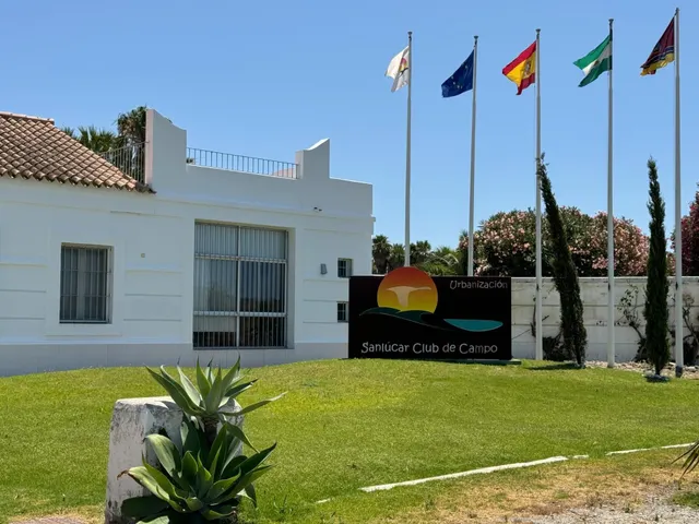 PARCELA URBANA CON PROYECTO — 6