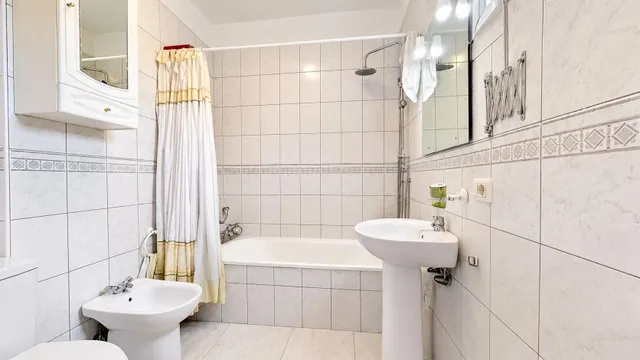 Vivienda unifamiliar de 194 m2 con patio privado y amplio garaje en Guayonje, Tacoronte — 16