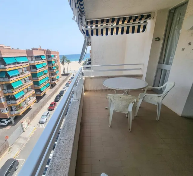 Piso en venta en Torredembarra Playa - foto 3