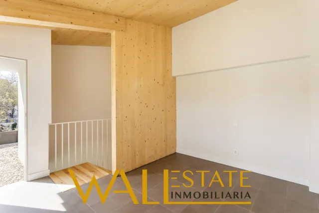 Chalet de obra nueva en canillejas — 35