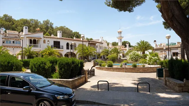 LOCAL COMERCIAL EN COSTA DE LA CALMA — 17
