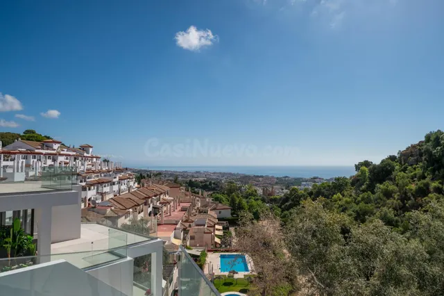 Espectacular villa de nueva construcción con vistas panorámicas al mar en Benalmádena — 4