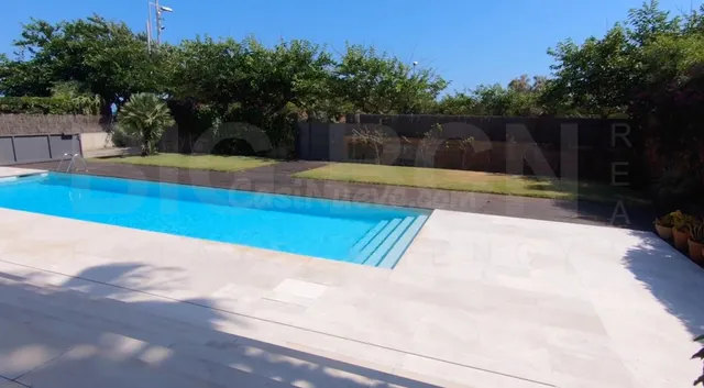 Chalet 6 habitaciones 800m² en alquiler - Gavà Mar — 4