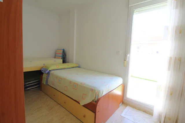 Ático de 3 dormitorios y 2 baños, con solárium privado y plaza de aparcamiento — 10