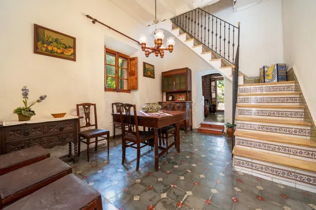 Casa de pueblo con gran potencial en Santa Maria del Camí - foto 4