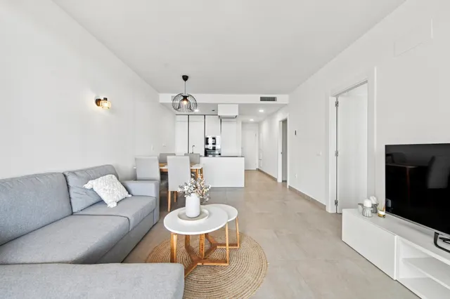 EXCLUSIVO APARTAMENTO DE 2 DORMITORIOS CON VISTAS PANORÁMICAS AL MAR – CARVAJAL, FUENGIROLA — 12