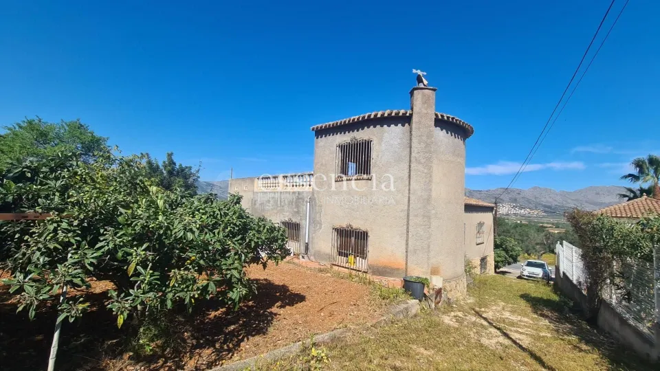 Casa en Benidoleig (Para Reformar) a 15 km de Dénía