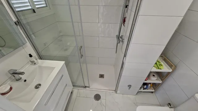 ESPECTACULAR APARTAMENTO REFORMADO — 23