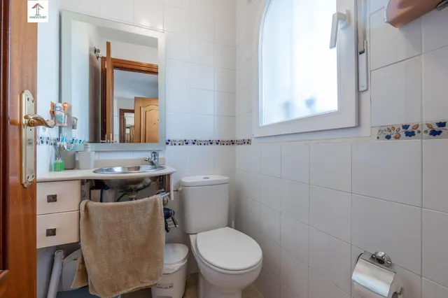 Espectacular chalet adosado en el Vial de Churriana de la Vega: eficiencia, confort y listo para entrar a vivir! — 7