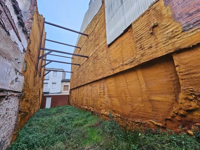 Solar urbano en el centro de Santa Coloma de Farners — 12