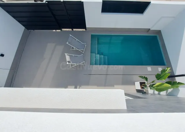 ADOSADO CON PARCELA, GARAJE Y PISCINA PRIVADA EN ROLDAN - TO - foto 4