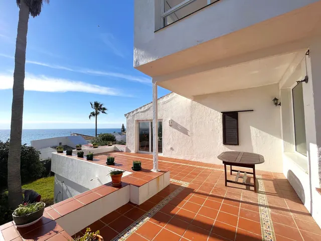 Chalet 5 habitaciones 200m² en venta - Costa Del Sol - foto 4