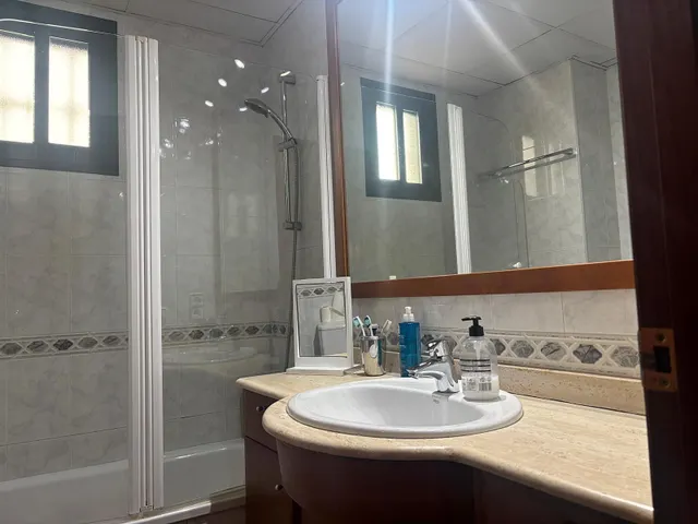 Piso junto a maría la judia, con garaje, trastero y piscina — 23