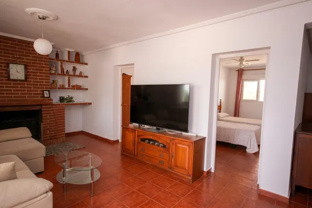 Excepcional Finca Rústica Recién Reformada con Piscina y 5.200 m2 de Parcela en El Pintado, Gibraleón — 46