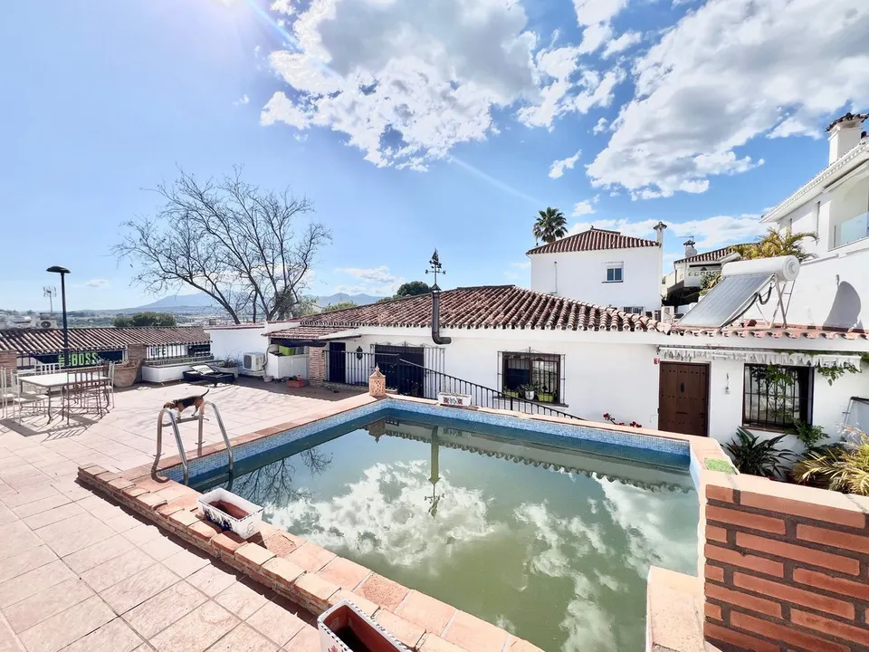 Chalet 4 habitaciones 180m² en venta - Marbella