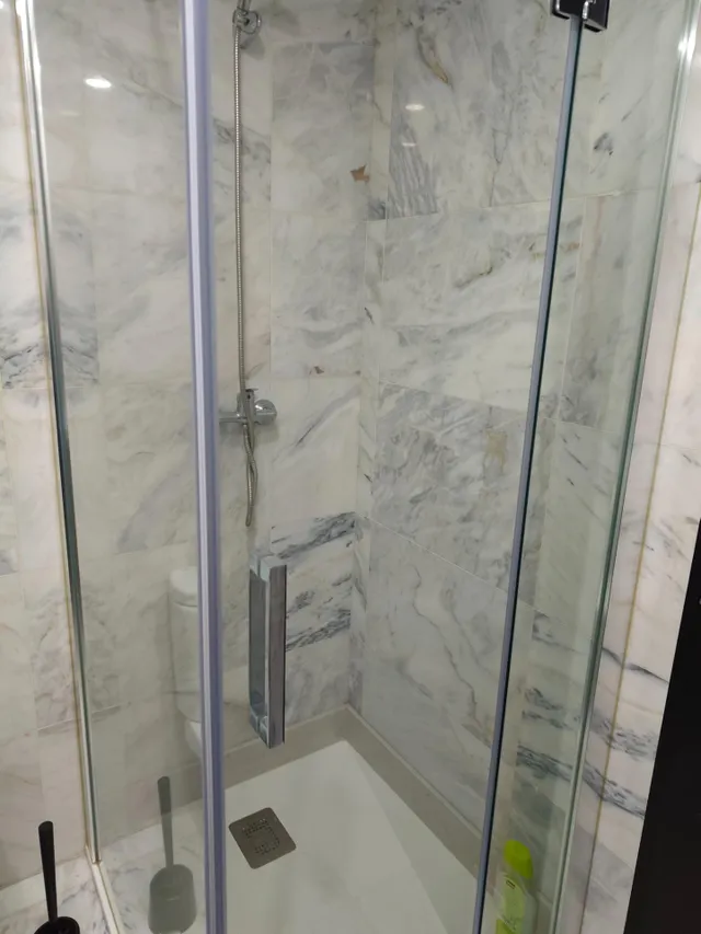 Amplio y Luminoso Piso en La Rosaleda, Ponferrada - €169.000 — 25